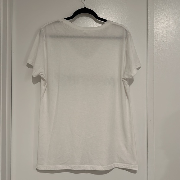 Disney “Mommy” 3X Women’s White V-Neck T-Shirt. - Picture 4 of 5